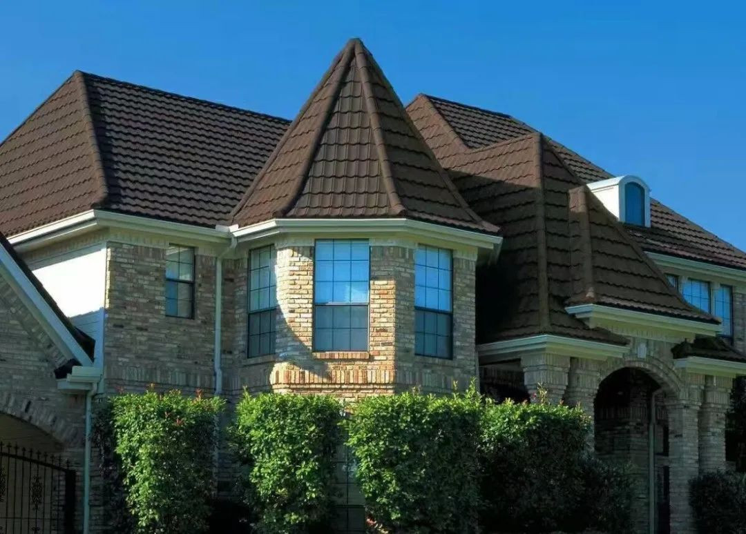 What Kind of Roof Tiles Are Best for Stylish Villas